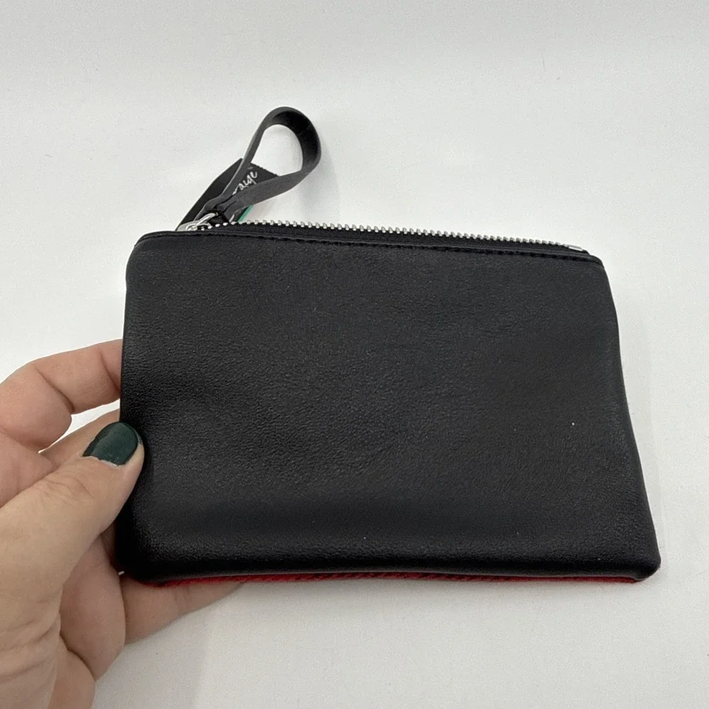 Charlie Paige Black Red Plaid Strap Wristlet Clutch Purse NWT 7x4